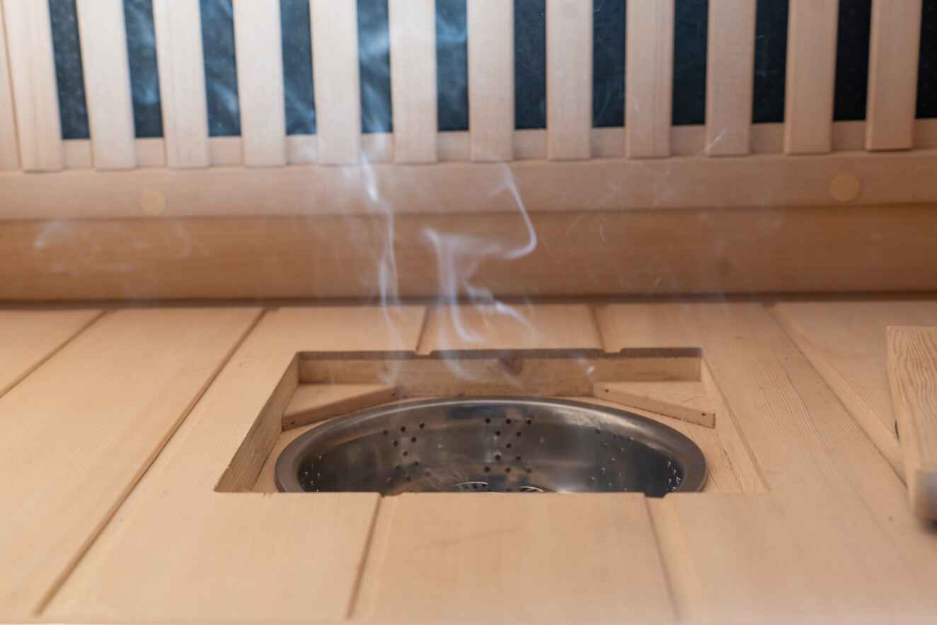 Global Trend Chinese Moxibustion Saunas သည် နားလည်မှုအောက်တွင် Hidden Moxibustion ကမ္ဘာတစ်ဝှမ်းသို့ သွားပါသည်။ Global Trend Chinese Moxibustion Saunas သည် နားလည်မှုအောက်တွင် Hidden Moxibustion ကမ္ဘာတစ်ဝှမ်းသို့ သွားပါသည်။